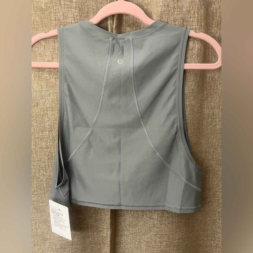 Lululemon Athletica Gray Muscle Love Sleeveless Crop Tank Top- NWT - Picture 6 of 6